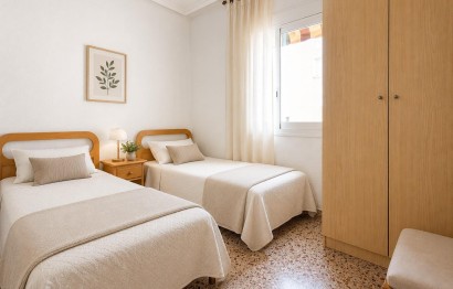 Resale - Bungalow - Santa Pola - Centro