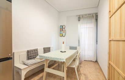Reventa - Apartamento / piso - Elche - Centro