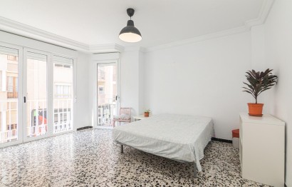 Reventa - Apartamento / piso - Elche - Centro