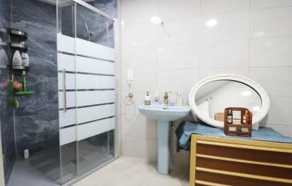 Reventa - Apartamento / piso - Elche - Reina Victoria-Miguel Hernández