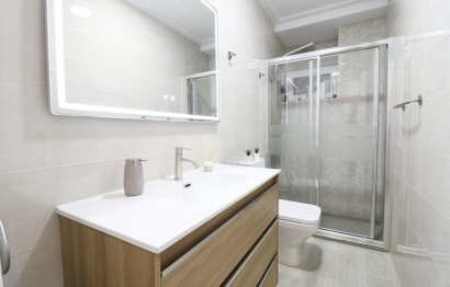 Reventa - Apartamento / piso - Elche - Reina Victoria-Miguel Hernández