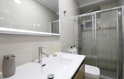 Reventa - Apartamento / piso - Elche - Reina Victoria-Miguel Hernández