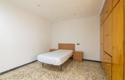 Reventa - Apartamento / piso - Elche - Plaza Crevillente-Juzgados