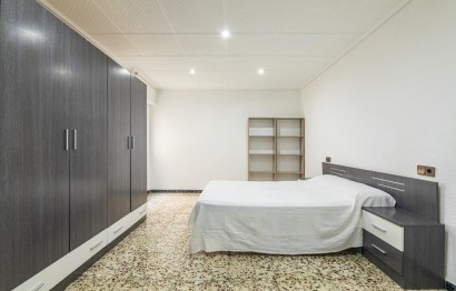 Reventa - Apartamento / piso - Elche - Plaza Crevillente-Juzgados