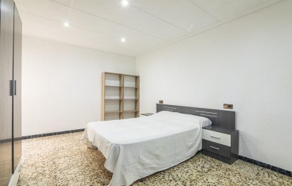 Reventa - Apartamento / piso - Elche - Plaza Crevillente-Juzgados