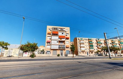 Reventa - Apartamento / piso - Alicante - Altozano