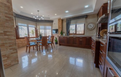 Reventa - Villa - Peña las aguilas - Peña de Las Águilas