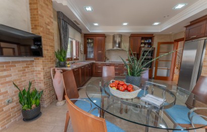 Reventa - Villa - Peña las aguilas - Peña de Las Águilas