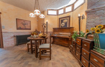 Reventa - Villa - Peña las aguilas - Peña de Las Águilas