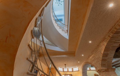 Reventa - Villa - Peña las aguilas - Peña de Las Águilas