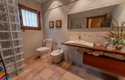 Reventa - Villa - Peña las aguilas - Peña de Las Águilas