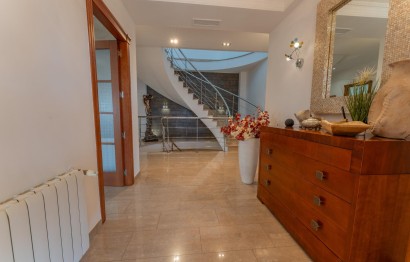 Reventa - Villa - Peña las aguilas - Peña de Las Águilas