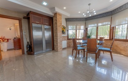 Reventa - Villa - Peña las aguilas - Peña de Las Águilas