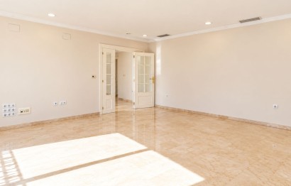 Reventa - Apartamento / piso - Elche - Centro