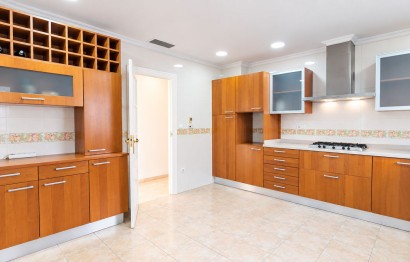 Reventa - Apartamento / piso - Elche - Centro