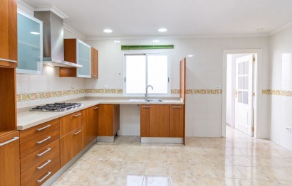 Reventa - Apartamento / piso - Elche - Centro