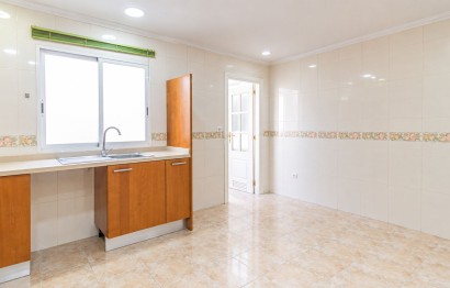 Reventa - Apartamento / piso - Elche - Centro