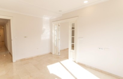Reventa - Apartamento / piso - Elche - Centro