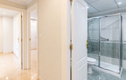 Reventa - Apartamento / piso - Elche - Centro