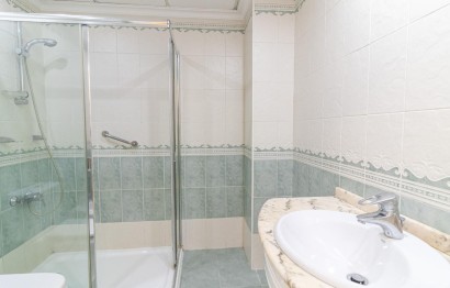 Reventa - Apartamento / piso - Elche - Centro