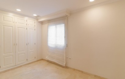 Reventa - Apartamento / piso - Elche - Centro