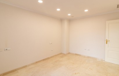 Reventa - Apartamento / piso - Elche - Centro