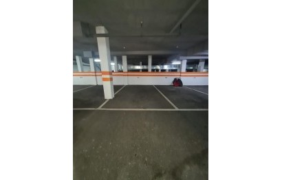 Resale - Garage - Arenales del Sol