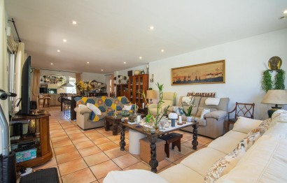 Reventa - Villa - Peña las aguilas - Peña de Las Águilas