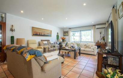 Reventa - Villa - Peña las aguilas - Peña de Las Águilas
