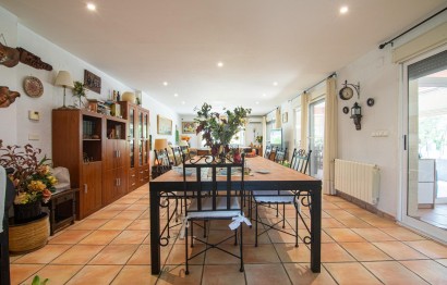 Reventa - Villa - Peña las aguilas - Peña de Las Águilas