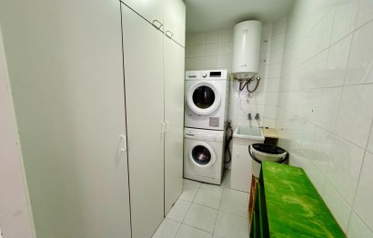 Alquiler a largo plazo - Apartamento / piso - Elche - Corazon de Jesus