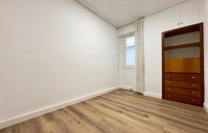 Alquiler a largo plazo - Apartamento / piso - Elche - Corazon de Jesus