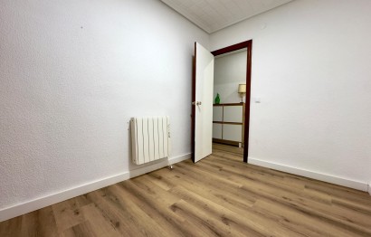 Alquiler a largo plazo - Apartamento / piso - Elche - Corazon de Jesus