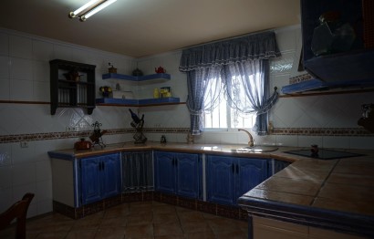 Resale - Villa - Perleta - Maitino-Perleta