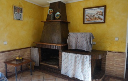 Resale - Villa - Perleta - Maitino-Perleta