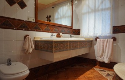 Resale - Villa - Perleta - Maitino-Perleta