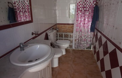 Resale - Villa - Perleta - Maitino-Perleta