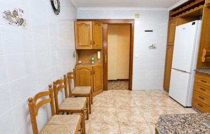 Resale - Apartment / flat - Elche - Plaza Madrid