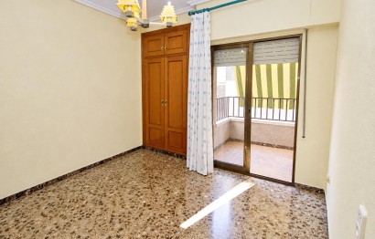 Resale - Apartment / flat - Elche - Plaza Madrid