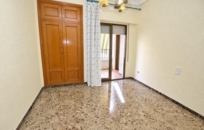 Resale - Apartment / flat - Elche - Plaza Madrid