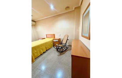 Reventa - Apartamento / piso - Elche - Plaza Crevillente-Juzgados