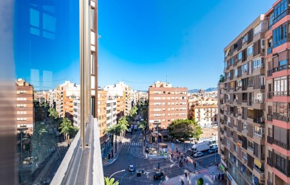 Resale - Apartment / flat - Alicante - Centro