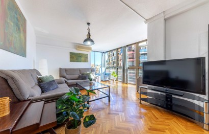 Resale - Apartment / flat - Alicante - Centro