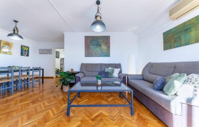 Resale - Apartment / flat - Alicante - Centro