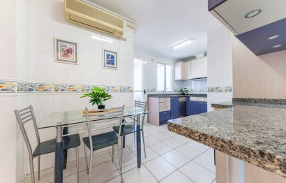 Resale - Apartment / flat - Alicante - Centro