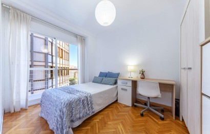 Resale - Apartment / flat - Alicante - Centro