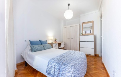 Resale - Apartment / flat - Alicante - Centro