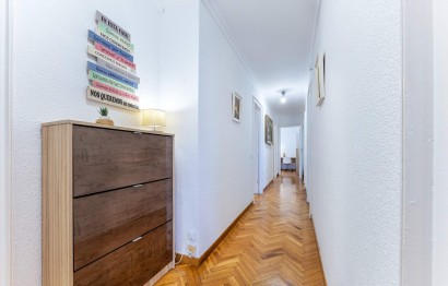 Resale - Apartment / flat - Alicante - Centro