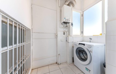 Resale - Apartment / flat - Alicante - Centro