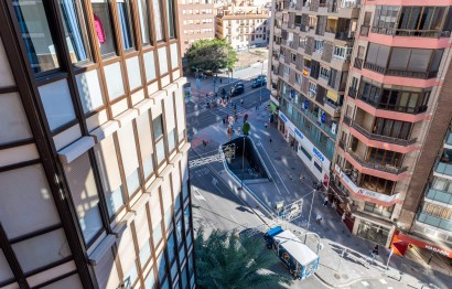 Resale - Apartment / flat - Alicante - Centro